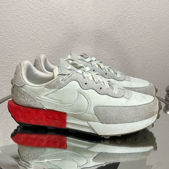 Nike Fontanka Waffle low-top sneakers | size 10 - Picture 2 of 8